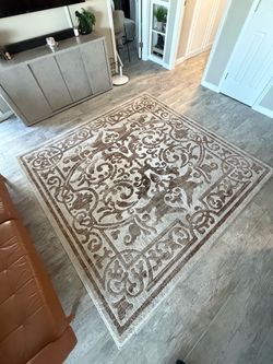Square Area Rug 7’10”