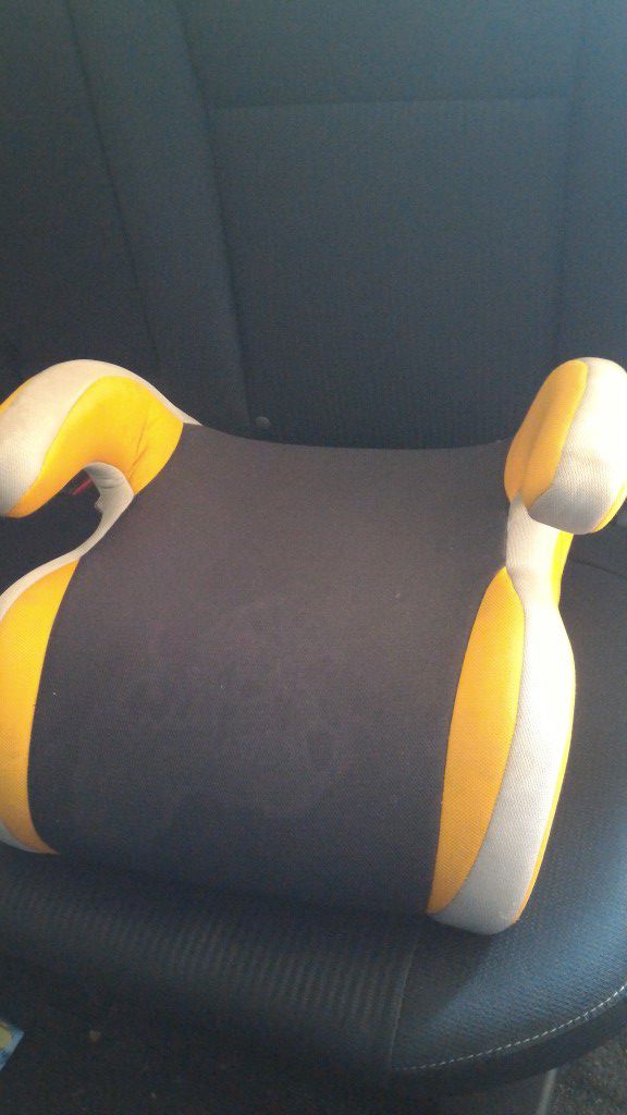 Backless car seat