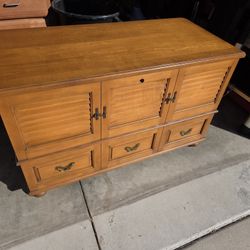 Vintage Cedar Chest With Drawer 
