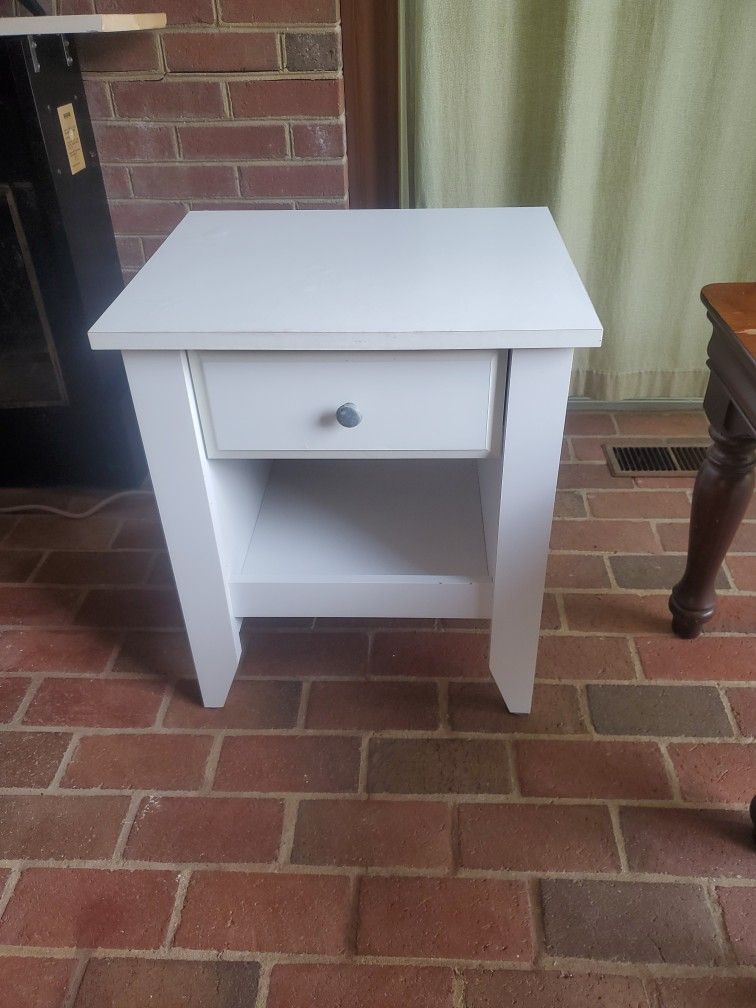 End Table/ Night Stand