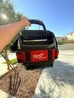 Milwaukee 10 inch Tote