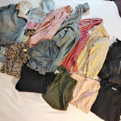 Free Big Bag of Women's Clothing (Size Small-Medium)