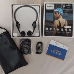 Auoshi Openear Bone conduction Headphones, Waterproof