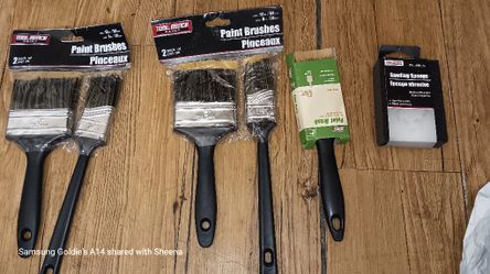 Paintbrushes And Scrapers Putty Knives