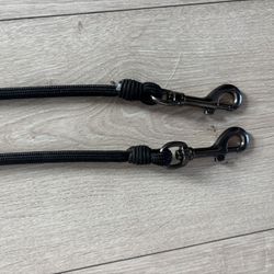 Dog Leash Attachment 