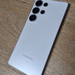 Unlocked Samsung S25 Ultra for Trade