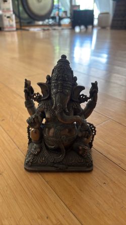 Ganesha seated statue 8.5”