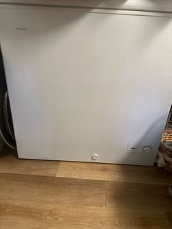 8.8 cu. ft. Smart Manual Defrost Convertible Garage Ready Chest Freezer in White,