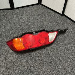 2002 2004 ACURA RSX  RIGHT SIDE TAIL BRAKE LIGHT  (contact info removed)8 OEM