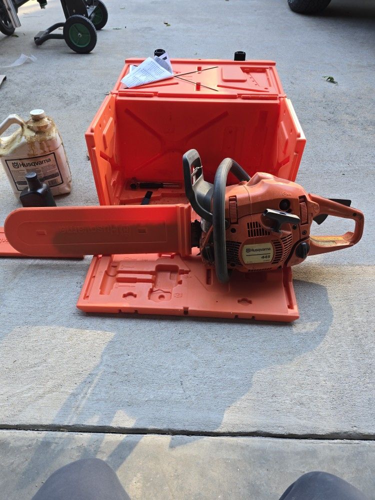Husqvarna 445 Chainsaw
