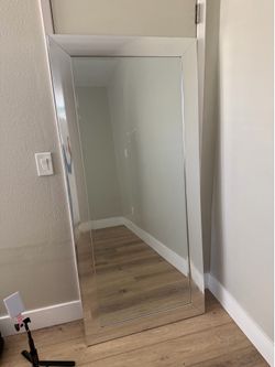 Large Modern Silver Wall/Floor Mirror – Excellent Condition