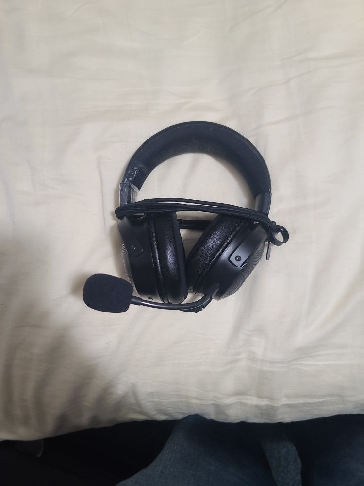 Razer Kraken V3 Hypersense Wired USB Gaming Headset