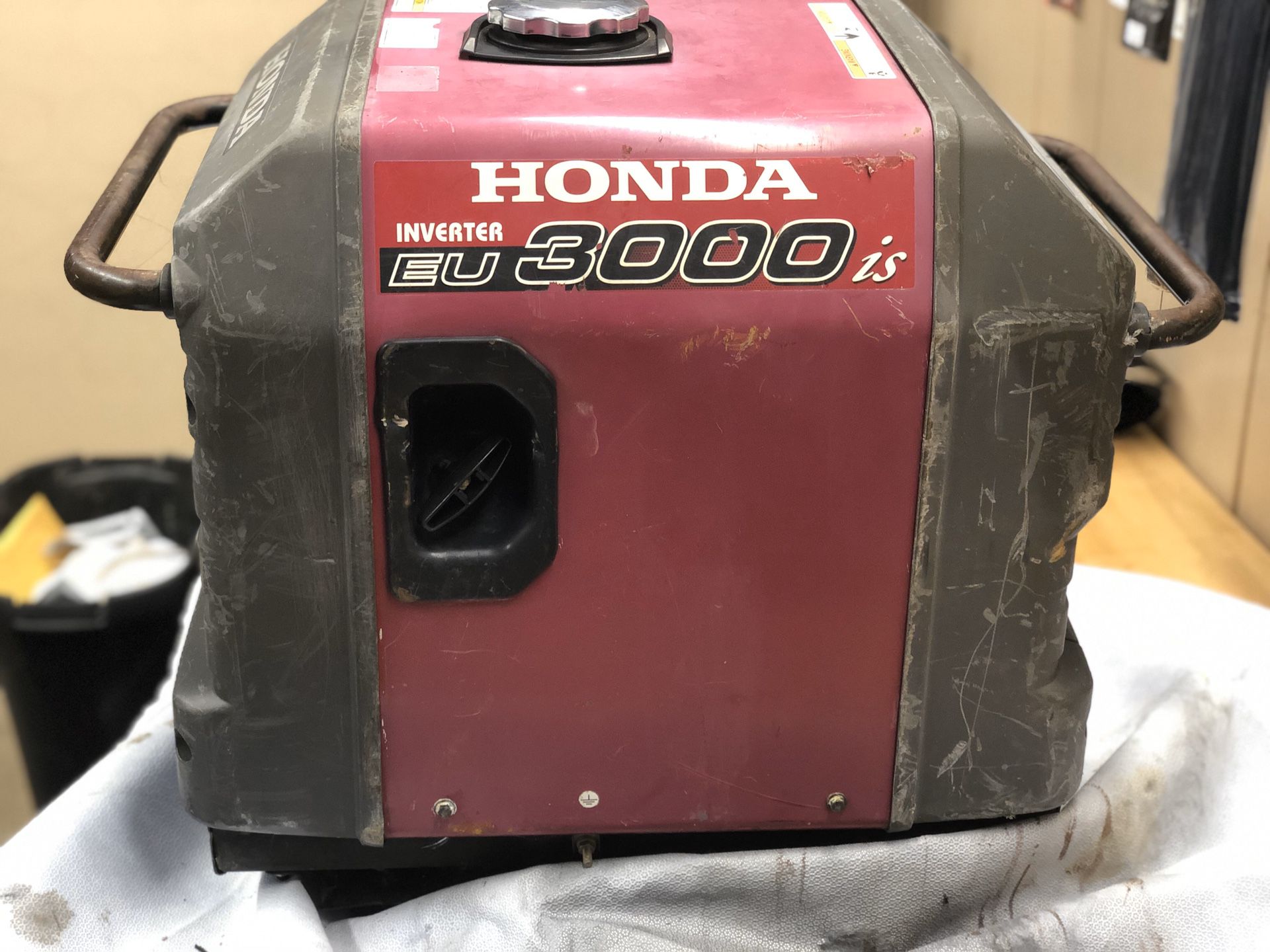 Honda EU3000IS Inverter Generator
