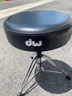 DW 9000 Series 9100M Round Drum Throne