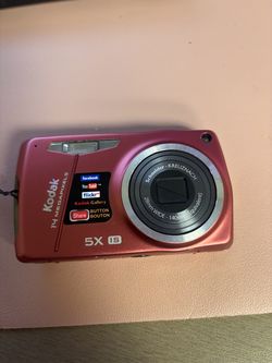Kodak pink camera
