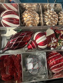 🎄CHRISTMAS ORNAMENTS AND MORE👉 4075 S 32nd St, Phoenix, AZ 85040