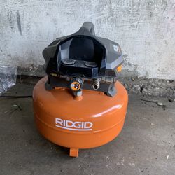 RIDGID 6 Gal. Portable Electric Pancake Air Compressor
