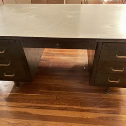 Free Desk