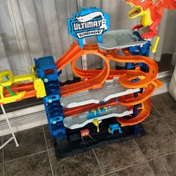Hot Wheels Dragon Garage 