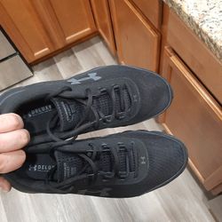 Under Armour Charged Assert Size 14 Extra Wide