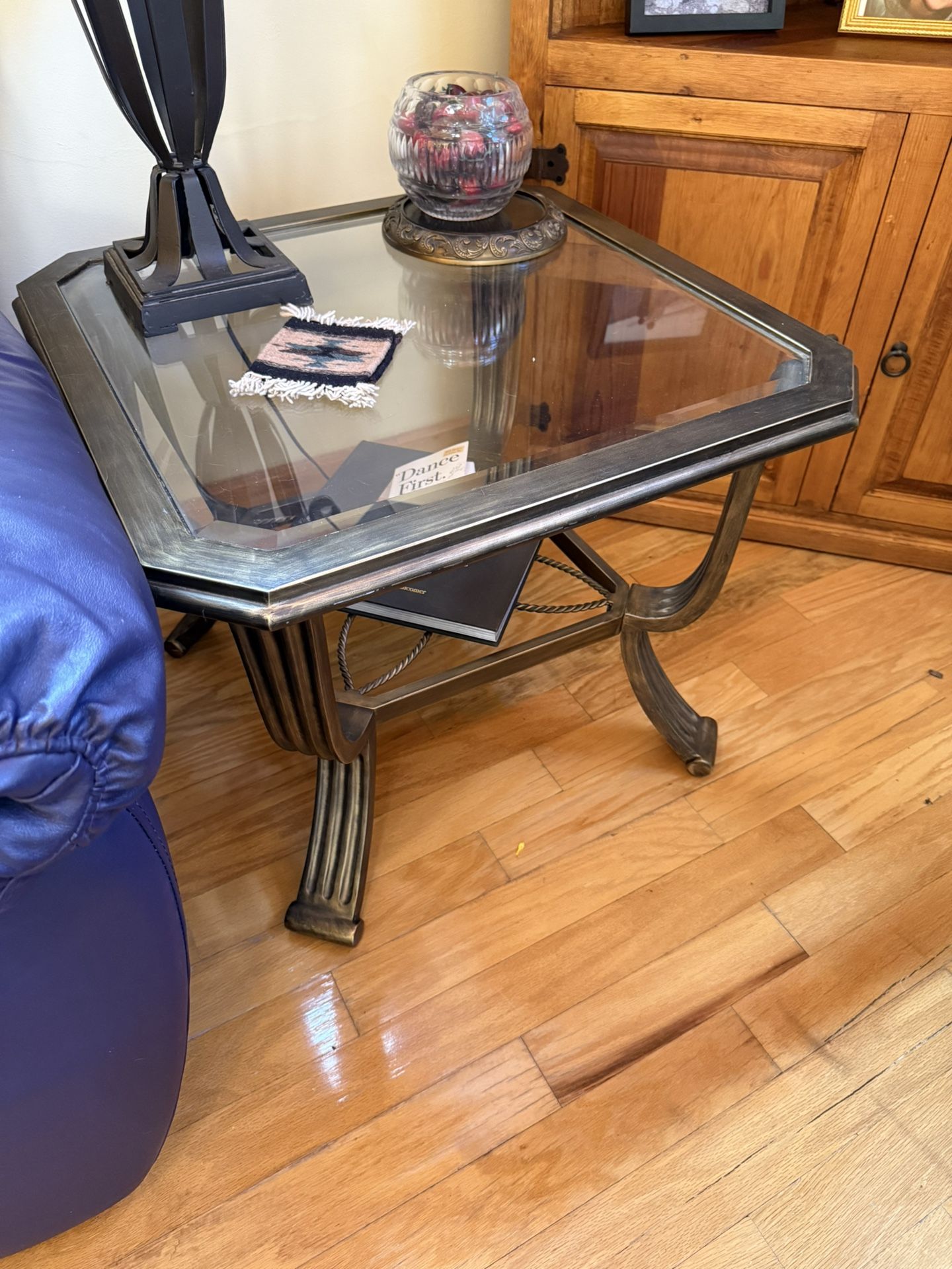 Side Tables 
