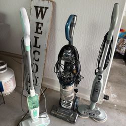 Vacuum And Two Steam Mops