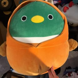Giant Squish mellow Halloween Duck