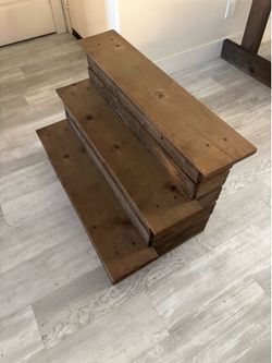 Wood cup cake stand