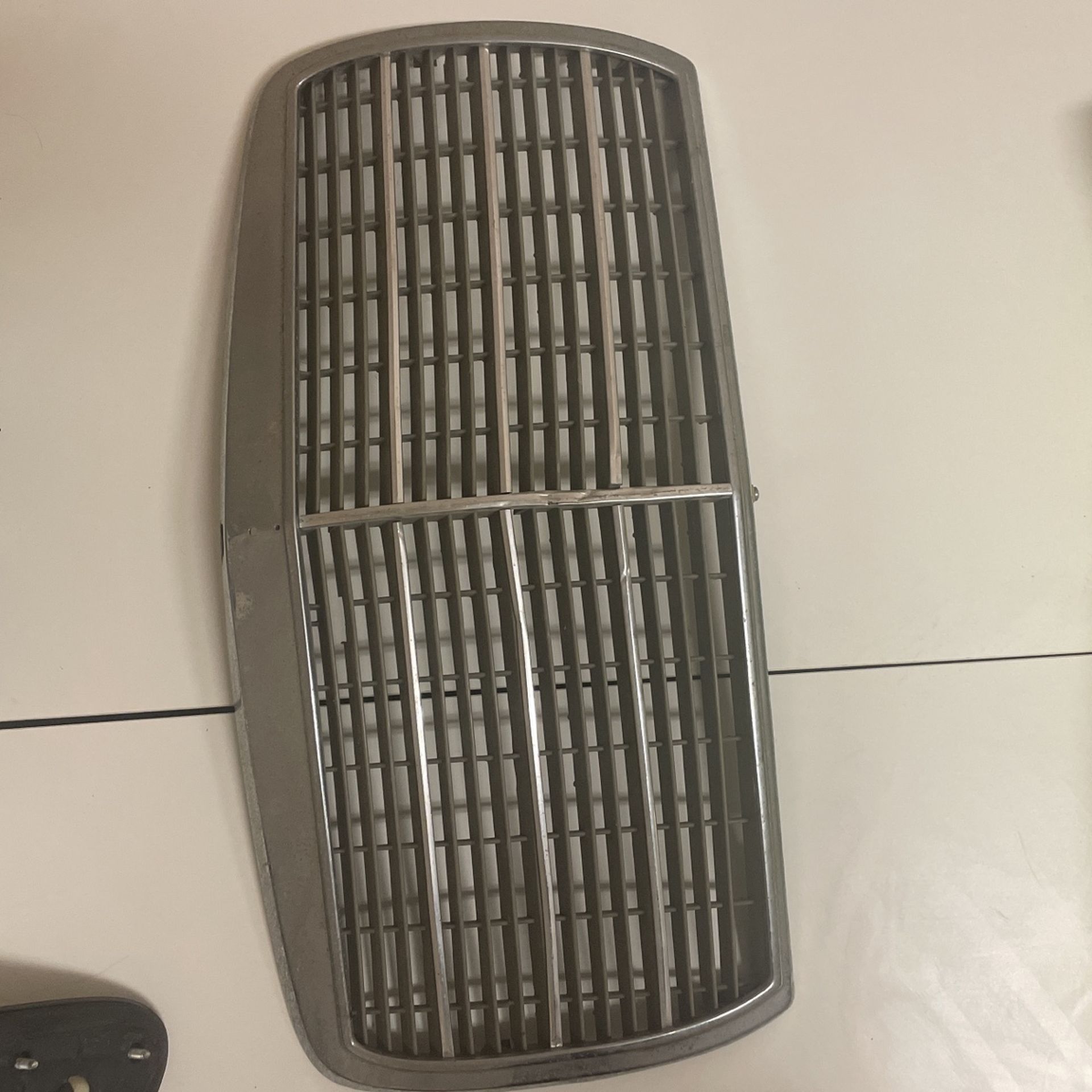 Original Mercedes Grille