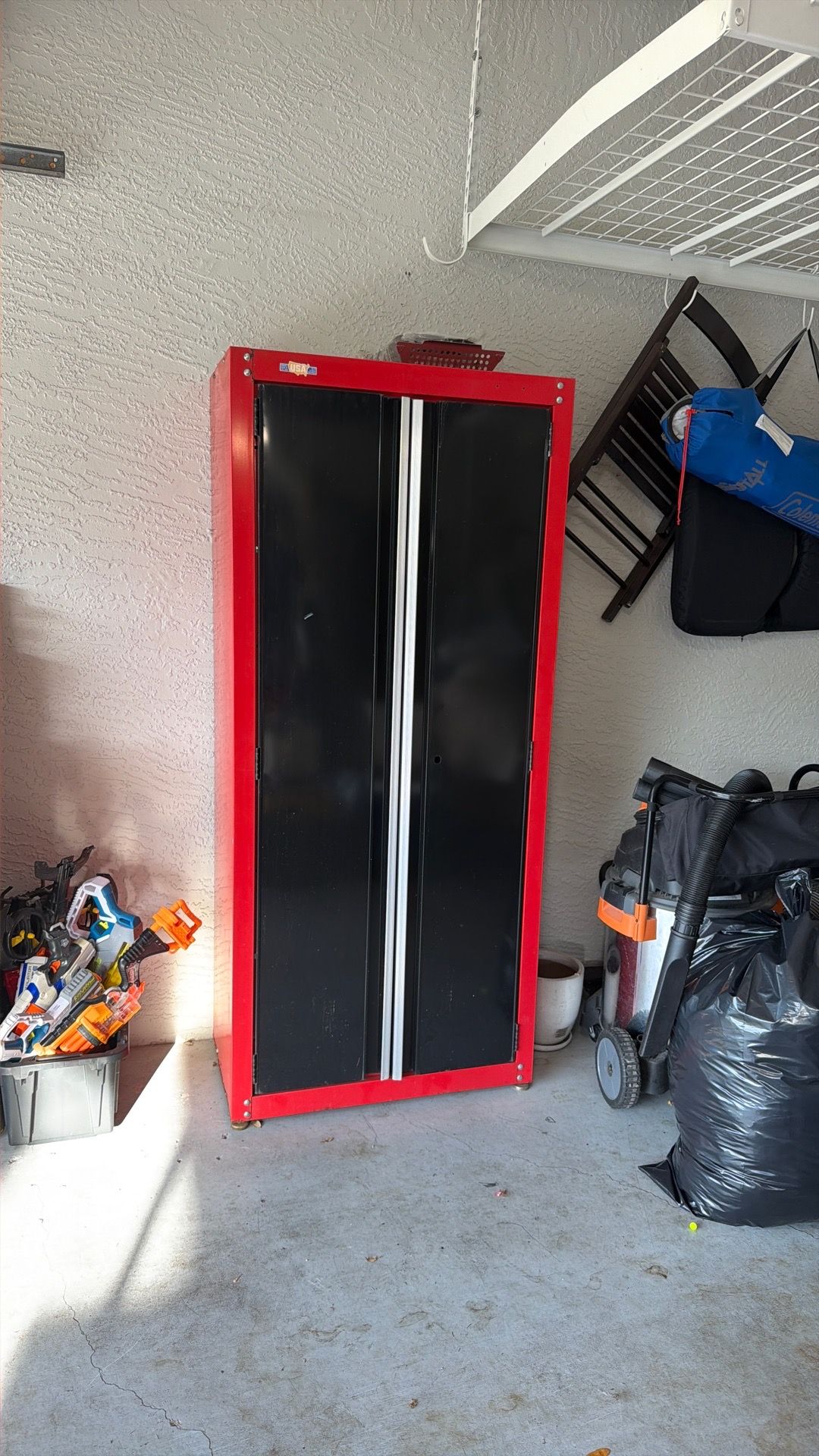 Craftsman Red metal storage cabinet