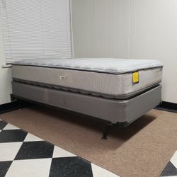 Twin size set - can DELIVER almost anywhere for $20 extra - please see all photos and read everything 🙂