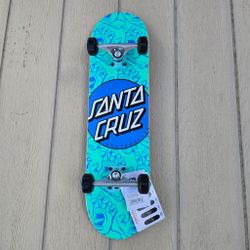 SANTA CRUZ SKATEBOARD SIZE 31 X 7.75