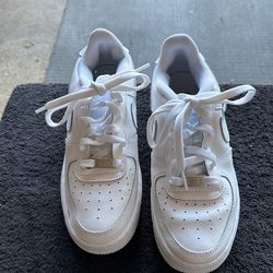 White Youth Nike AF1 Sneakers Size 7