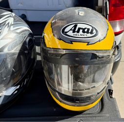Arai Full-Face Motorcycle Helmet Yellow Black