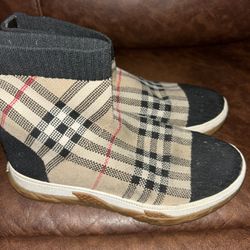 Burberry Shoes 
