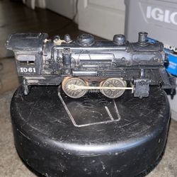 Lionel 1061 Steam Engine & Lionel Lines Tender O Gauge