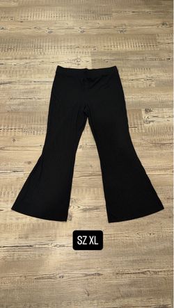 Women’s Black Ribbed Flare Pants Size XL