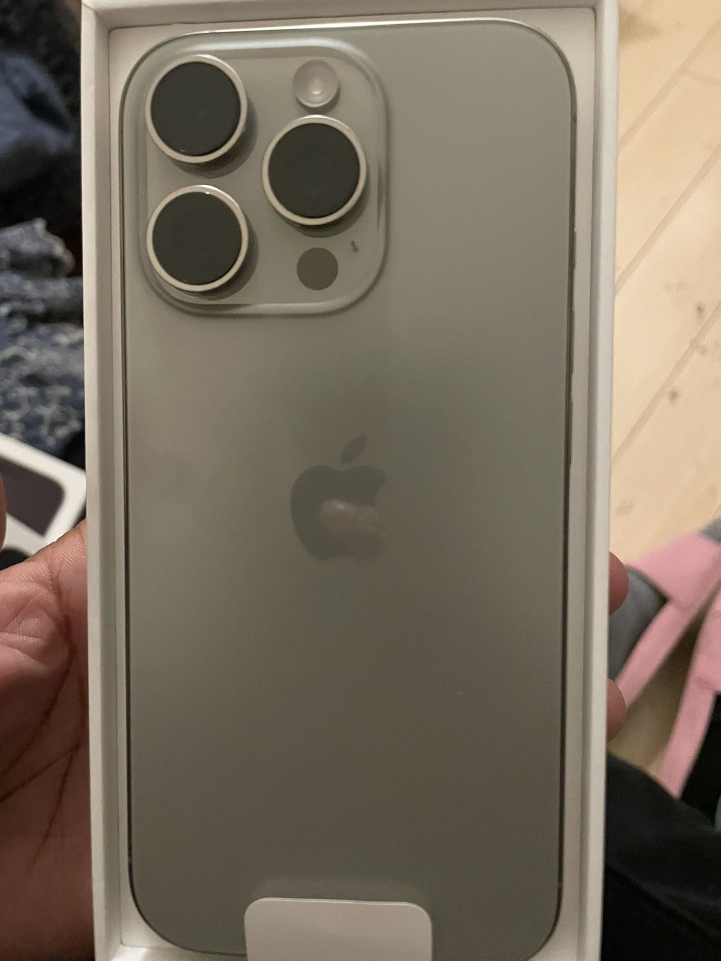 iPhone 16 Pro