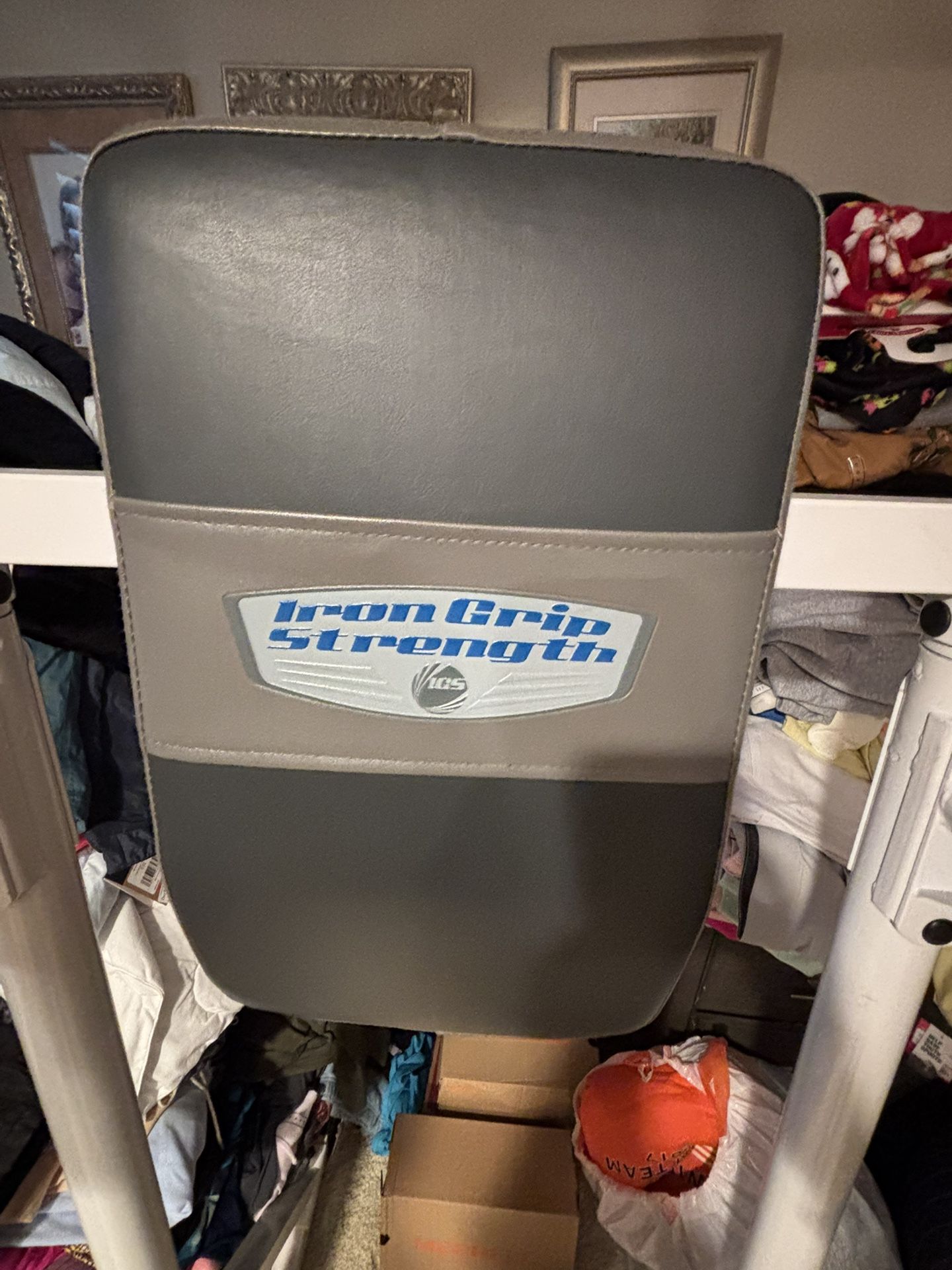 VERTICAL KNEE RAISE / PULL UP POWERTOWER