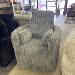 Cordoba Jumbo Corduroy Pewter Swivel Manual Recliner