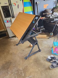 Artist table desk easel