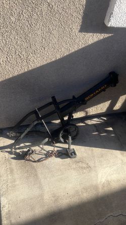 Sohamo Bike Frame with Crank and Pedals