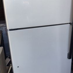 Ge Refrigerator 