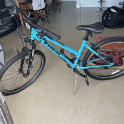 Trek Woman s Bike Wsd for Sale in Miami FL OfferUp