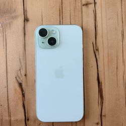 iPhone 15 (128GB) – Mint Green – Excellent Condition