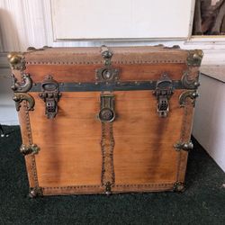 Victorian Trunk