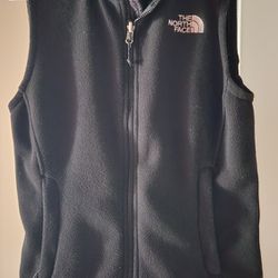 Black The North Face Vest... XS GREAT condition!