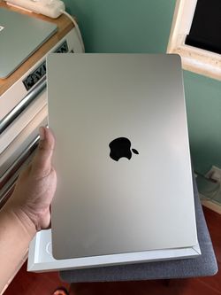 MacBook Pro 14-inch – M4 Pro – 24GB RAM – 1TB SSD – Silver