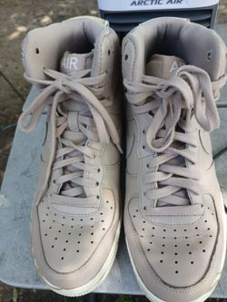 High Top Nike's 8.5 wore once for 10 minutes