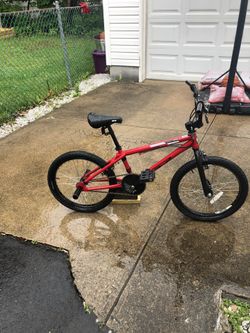 Gt everything is good on it just need new grips on it